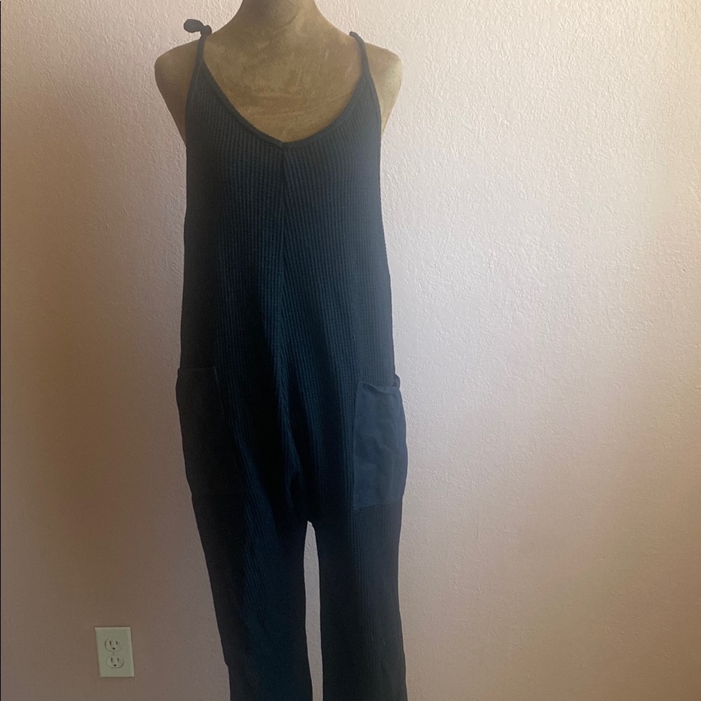 Black Sleeveless Jumpsuit